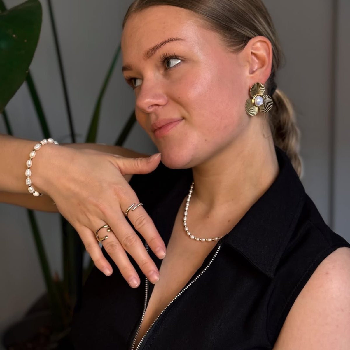 Avery Ring - Gold