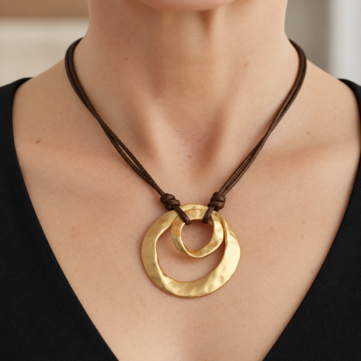 Kaelis Necklace – Gold