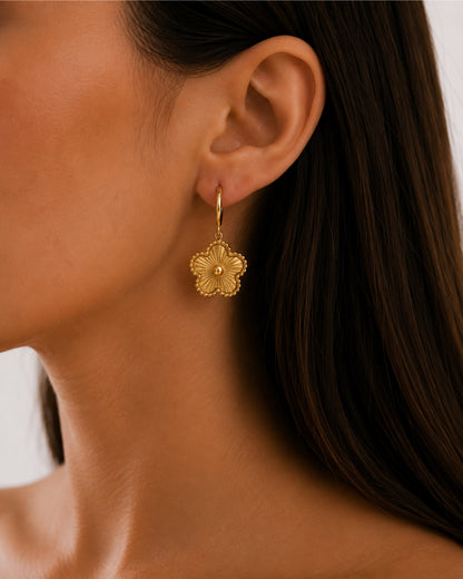 Evelia Bloom Hoops - Gold